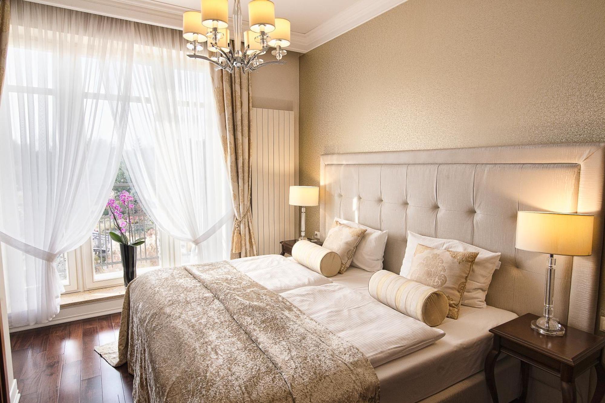 Rezydencja Luxury Hotel Bytom Piekary Śląskie Oda fotoğraf